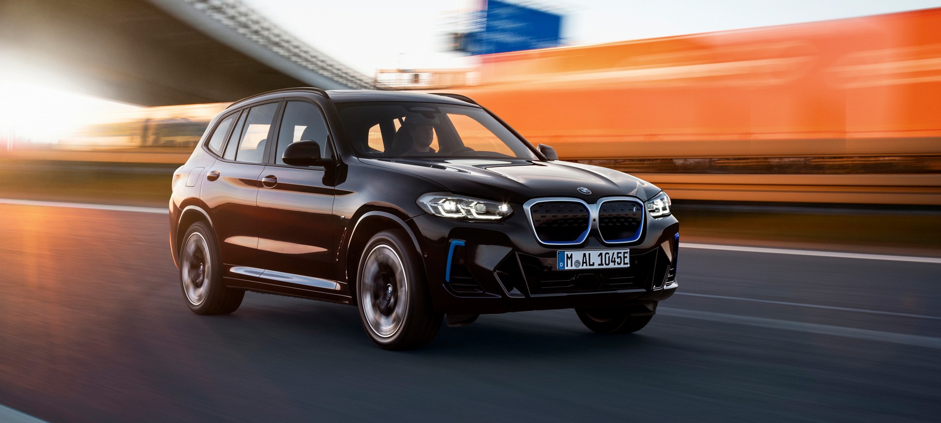 Новый полностью электрический BMW iX3.